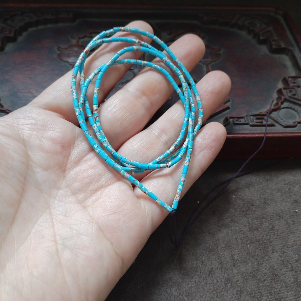 خرز أنبوبي مخطط بلون أزرق فاتح - مراجعة Jewelry Making Light وسعره